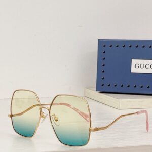 Gucci Sunglasses - GG026