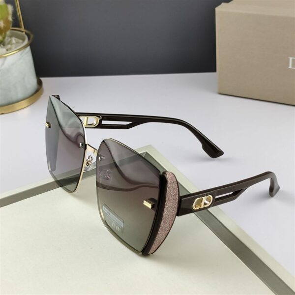 Dior Sunglasses - DG019