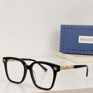 Gucci Sunglasses - GG041
