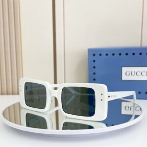 Gucci Sunglasses - GG051