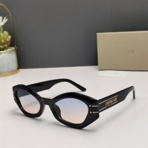 Dior Sunglasses - DG012