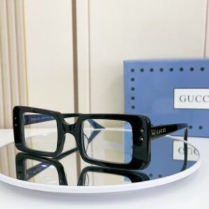 Gucci Sunglasses - GG053
