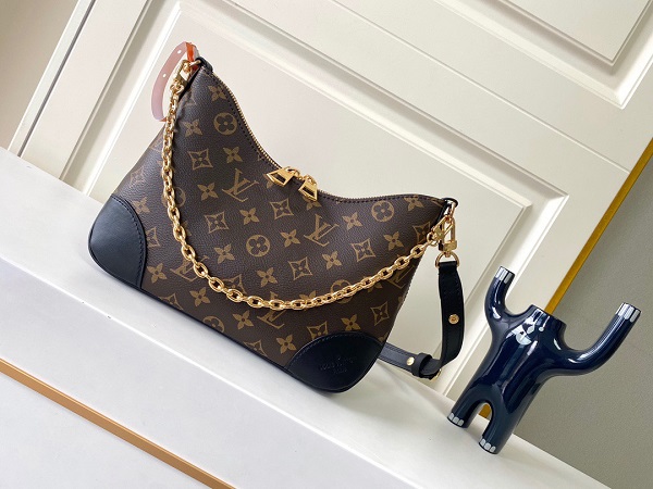 Quality vs. Authenticity: Unveiling the Craftsmanship of Louis Vuitton Replica Handbags